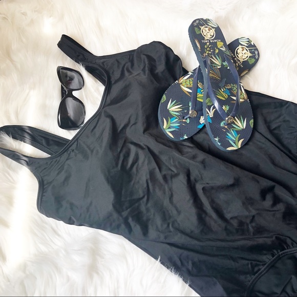 Lands' End Other - Land’s End Black Swimsuit Plus Size 18
